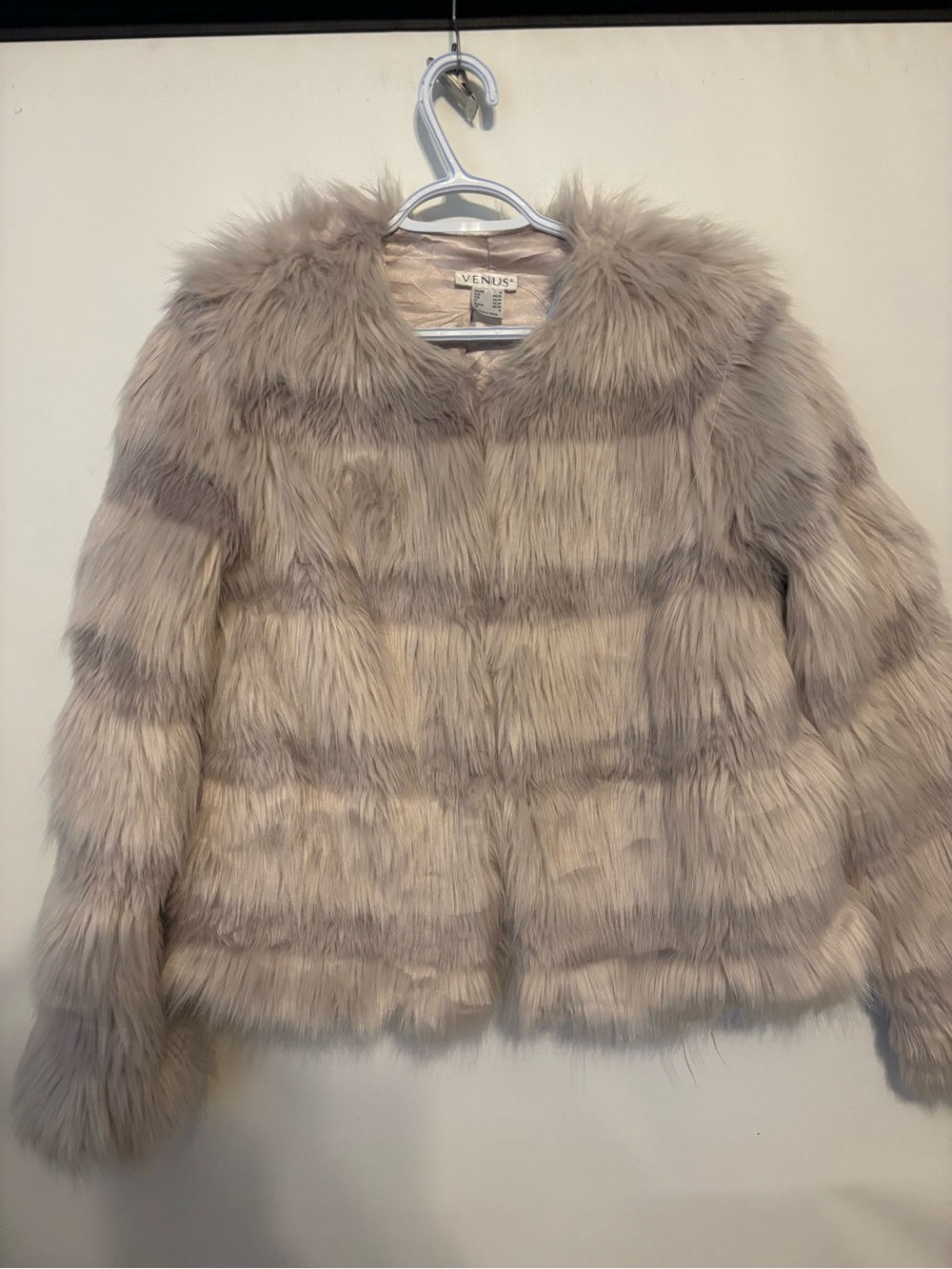 VENUS Plush Faux Fur Jacket in Taupe Beige